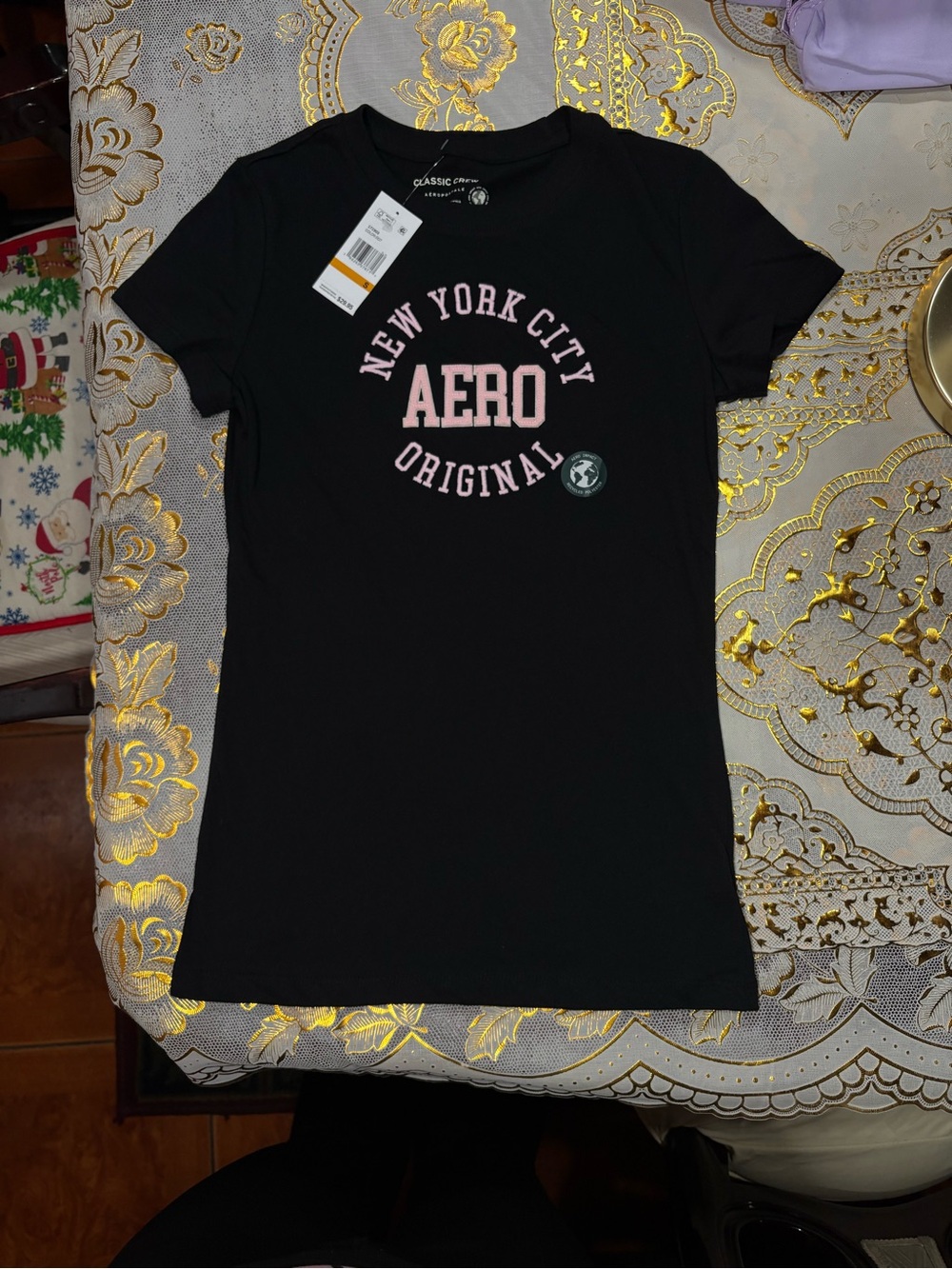 Aeropostale NYC Circle Appliqué Graphic Tee